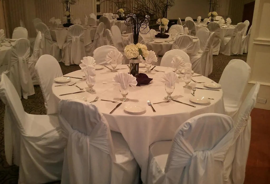 Compass Point Inn - Surrey-1